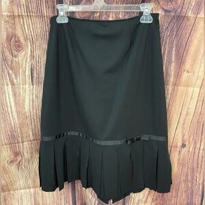 Dressbarn black ribbon skirt with zipper closure women’s size 8